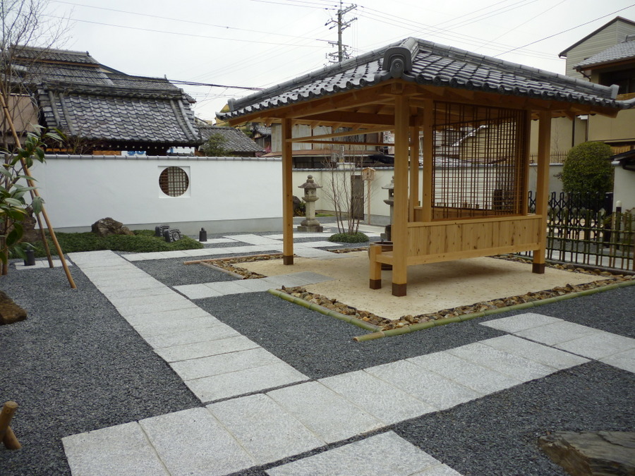 東屋のある和風庭園｜京都の外構・エクステリア・庭のリフォーム｜株式会社あしだ